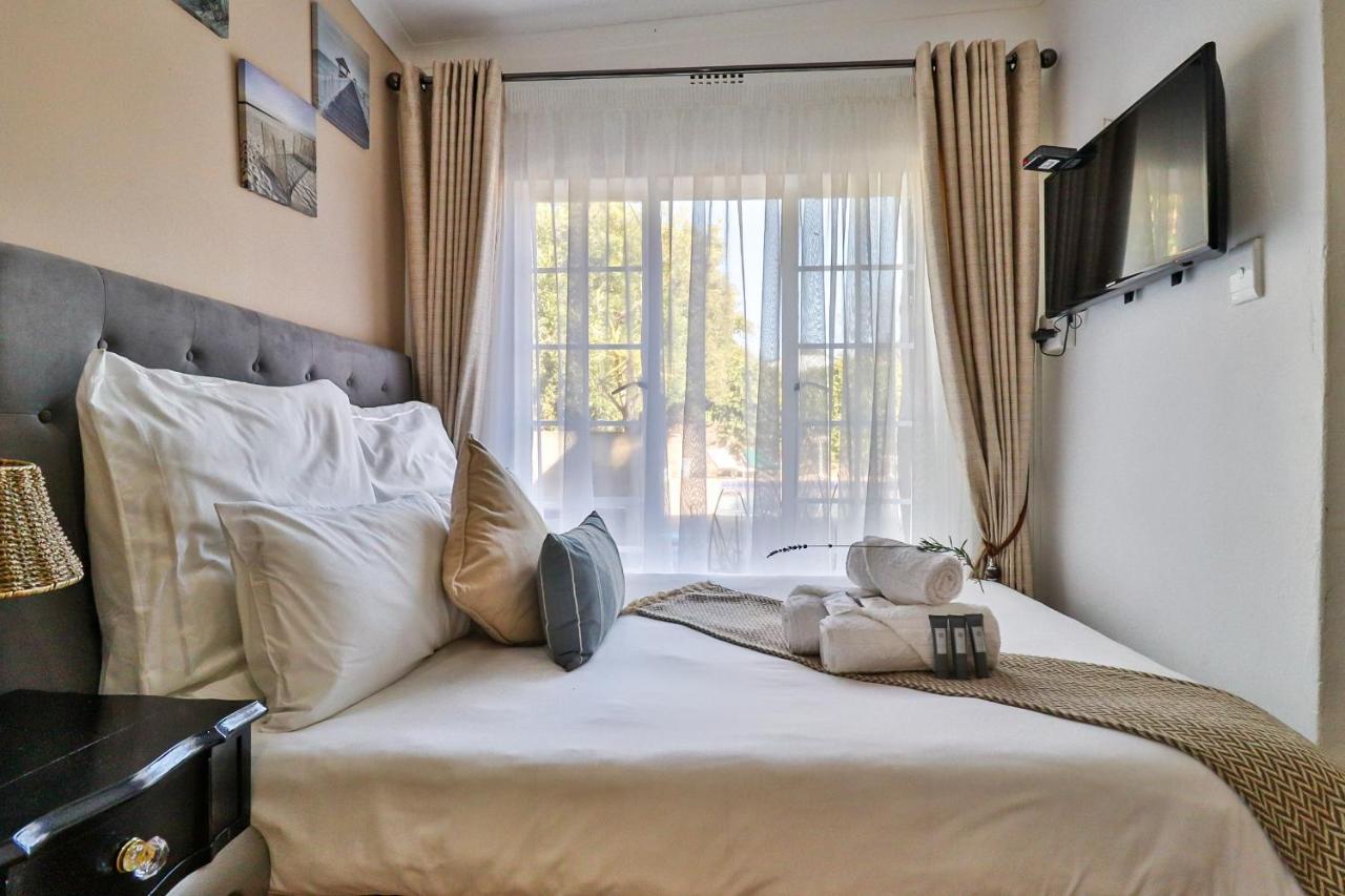 Sunbury Bed And Breakfast Йоганнесбурґ Екстер'єр фото