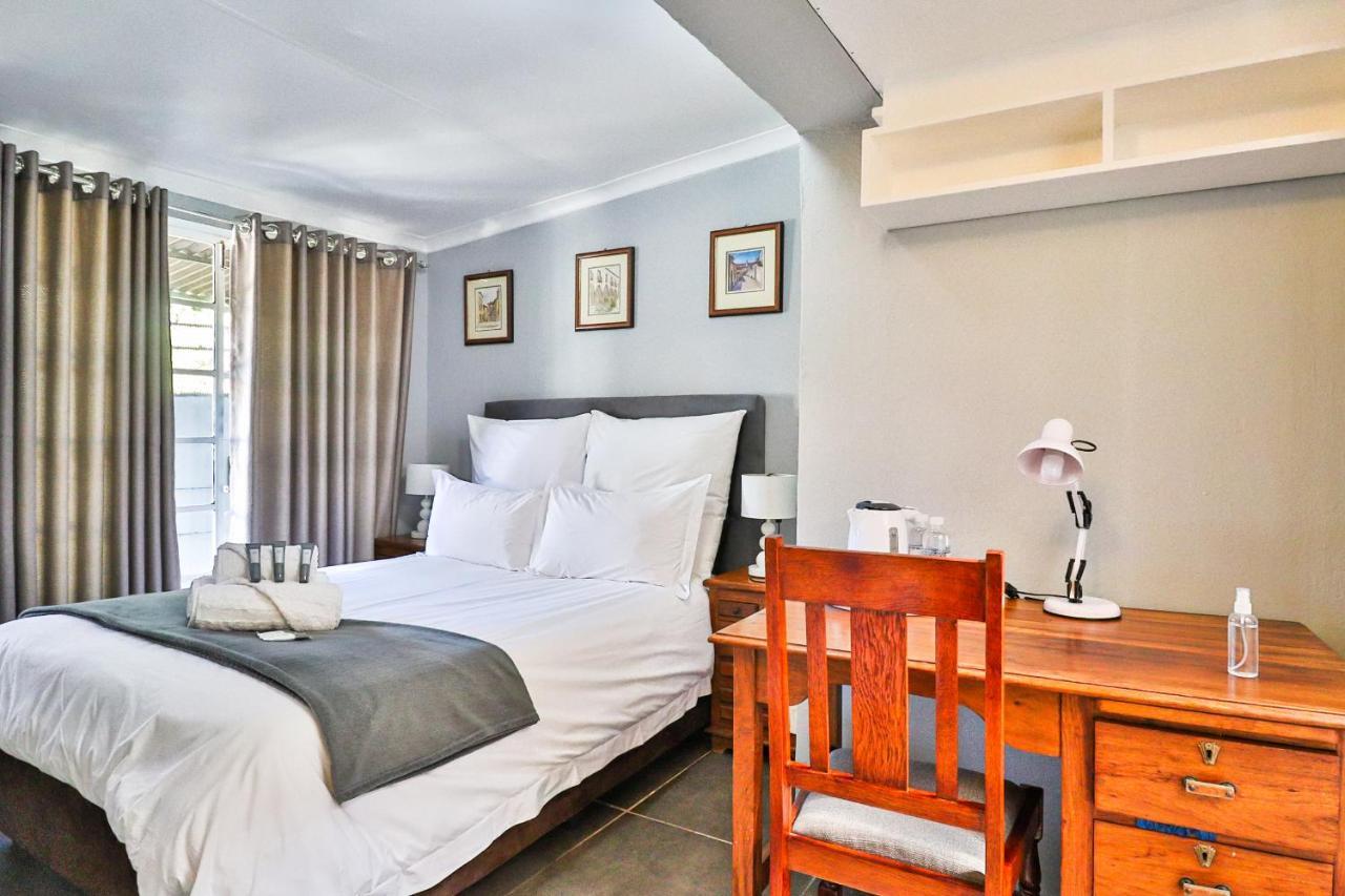 Sunbury Bed And Breakfast Йоганнесбурґ Екстер'єр фото